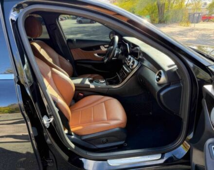 Черный Мерседес Ц-Класс, объемом двигателя 2 л и пробегом 46 тыс. км за 8000 $, фото 7 на Automoto.ua