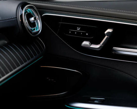 Чорний Мерседес Ц-Клас, об'ємом двигуна 2 л та пробігом 39 тис. км за 48000 $, фото 15 на Automoto.ua