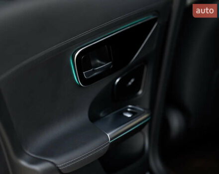 Чорний Мерседес Ц-Клас, об'ємом двигуна 2 л та пробігом 39 тис. км за 48000 $, фото 45 на Automoto.ua