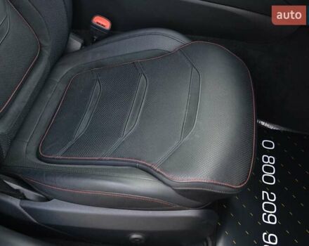 Чорний Мерседес Ц-Клас, об'ємом двигуна 1.99 л та пробігом 34 тис. км за 69999 $, фото 83 на Automoto.ua