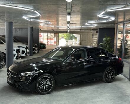 Черный Мерседес Ц-Класс, объемом двигателя 1.5 л и пробегом 14 тыс. км за 56000 $, фото 4 на Automoto.ua