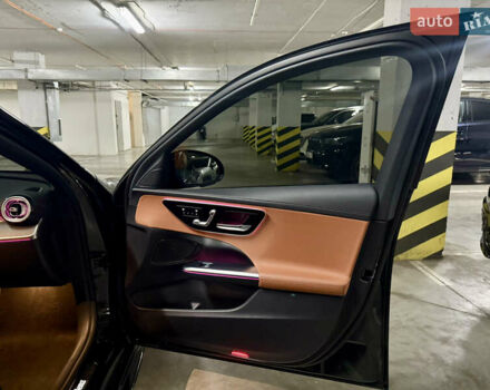 Черный Мерседес Ц-Класс, объемом двигателя 1.99 л и пробегом 10 тыс. км за 59000 $, фото 15 на Automoto.ua