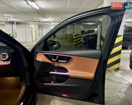 Черный Мерседес Ц-Класс, объемом двигателя 1.99 л и пробегом 13 тыс. км за 56999 $, фото 16 на Automoto.ua