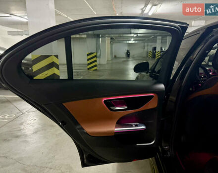 Черный Мерседес Ц-Класс, объемом двигателя 1.99 л и пробегом 13 тыс. км за 56999 $, фото 13 на Automoto.ua