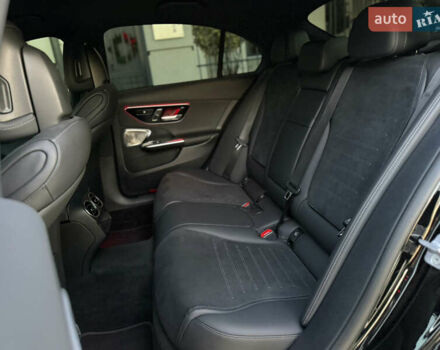 Чорний Мерседес Ц-Клас, об'ємом двигуна 2 л та пробігом 6 тис. км за 79900 $, фото 36 на Automoto.ua