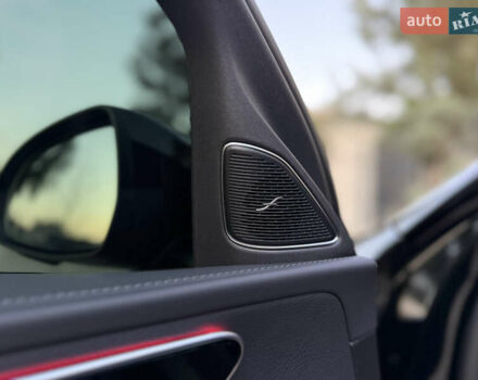 Чорний Мерседес Ц-Клас, об'ємом двигуна 2 л та пробігом 6 тис. км за 79900 $, фото 31 на Automoto.ua
