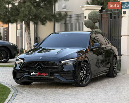 Чорний Мерседес Ц-Клас, об'ємом двигуна 2 л та пробігом 6 тис. км за 79900 $, фото 5 на Automoto.ua