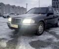 Чорний Мерседес Ц-Клас, об'ємом двигуна 1.8 л та пробігом 360 тис. км за 2450 $, фото 1 на Automoto.ua