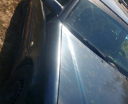 Черный Мерседес Ц-Класс, объемом двигателя 1.8 л и пробегом 270 тыс. км за 1700 $, фото 1 на Automoto.ua