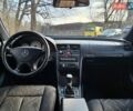 Черный Мерседес Ц-Класс, объемом двигателя 2.15 л и пробегом 200 тыс. км за 1999 $, фото 20 на Automoto.ua