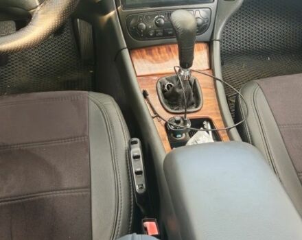 Чорний Мерседес Ц-Клас, об'ємом двигуна 2.1 л та пробігом 500 тис. км за 3950 $, фото 6 на Automoto.ua