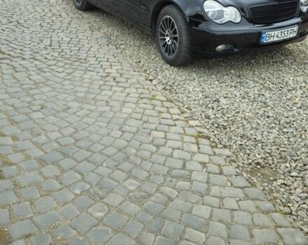 Чорний Мерседес Ц-Клас, об'ємом двигуна 2.1 л та пробігом 500 тис. км за 3950 $, фото 8 на Automoto.ua