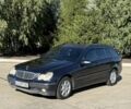 Черный Мерседес Ц-Класс, объемом двигателя 2.1 л и пробегом 323 тыс. км за 2759 $, фото 3 на Automoto.ua