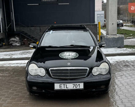 Черный Мерседес Ц-Класс, объемом двигателя 2.2 л и пробегом 401 тыс. км за 2150 $, фото 2 на Automoto.ua