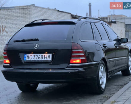 Чорний Мерседес Ц-Клас, об'ємом двигуна 2.69 л та пробігом 360 тис. км за 3750 $, фото 9 на Automoto.ua