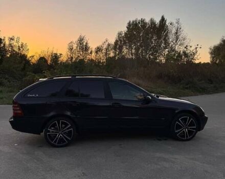 Мерседес Ц-Класс 2002 в Сумах на Automoto.ua Черный Мерседес Ц-Класс, объемом двигателя 2.15 л и пробегом 357 тыс. км за 6499 $, фото 6 на Automoto.ua