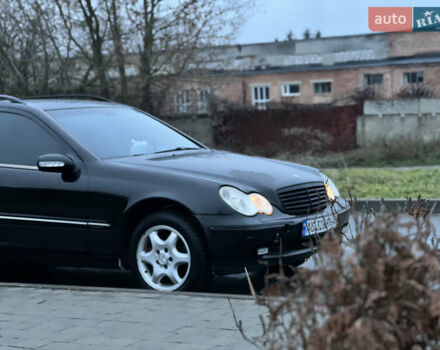 Чорний Мерседес Ц-Клас, об'ємом двигуна 2.69 л та пробігом 360 тис. км за 3750 $, фото 2 на Automoto.ua