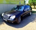 Чорний Мерседес Ц-Клас, об'ємом двигуна 2.7 л та пробігом 280 тис. км за 3850 $, фото 1 на Automoto.ua