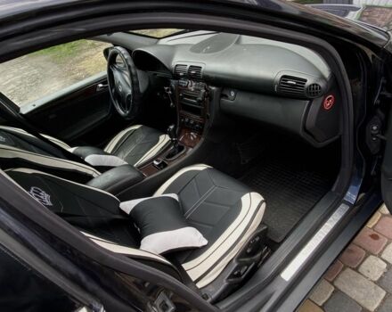 Чорний Мерседес Ц-Клас, об'ємом двигуна 2.1 л та пробігом 400 тис. км за 3300 $, фото 6 на Automoto.ua