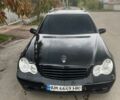 Черный Мерседес Ц-Класс, объемом двигателя 2.1 л и пробегом 3 тыс. км за 4500 $, фото 1 на Automoto.ua