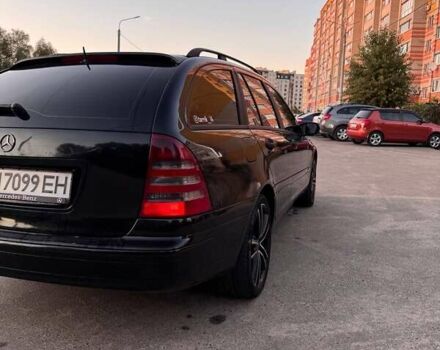 Мерседес Ц-Класс 2002 в Сумах на Automoto.ua Черный Мерседес Ц-Класс, объемом двигателя 2.15 л и пробегом 357 тыс. км за 6499 $, фото 5 на Automoto.ua