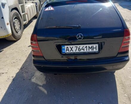 Черный Мерседес Ц-Класс, объемом двигателя 2.7 л и пробегом 400 тыс. км за 5000 $, фото 2 на Automoto.ua