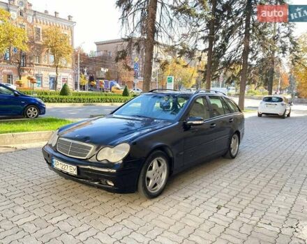 Черный Мерседес Ц-Класс, объемом двигателя 2.15 л и пробегом 250 тыс. км за 2950 $, фото 4 на Automoto.ua