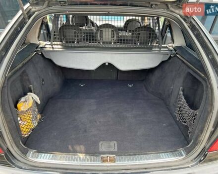 Чорний Мерседес Ц-Клас, об'ємом двигуна 2.2 л та пробігом 399 тис. км за 3000 $, фото 26 на Automoto.ua