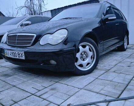 Черный Мерседес Ц-Класс, объемом двигателя 1.8 л и пробегом 355 тыс. км за 4000 $, фото 1 на Automoto.ua