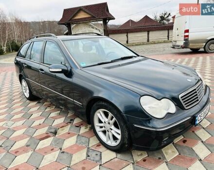 Черный Мерседес Ц-Класс, объемом двигателя 1.8 л и пробегом 385 тыс. км за 3950 $, фото 6 на Automoto.ua
