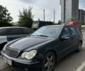 Черный Мерседес Ц-Класс, объемом двигателя 2.1 л и пробегом 333 тыс. км за 2500 $, фото 1 на Automoto.ua