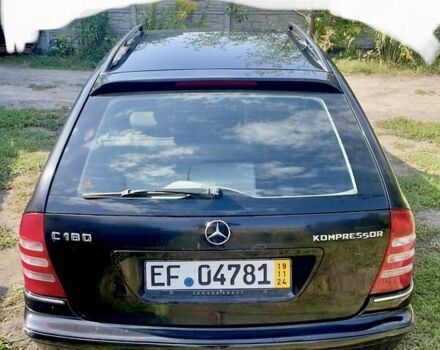 Чорний Мерседес Ц-Клас, об'ємом двигуна 1.8 л та пробігом 202 тис. км за 2828 $, фото 3 на Automoto.ua
