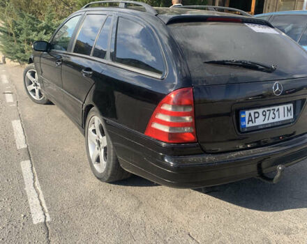 Черный Мерседес Ц-Класс, объемом двигателя 2.69 л и пробегом 275 тыс. км за 4800 $, фото 2 на Automoto.ua
