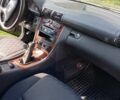 Черный Мерседес Ц-Класс, объемом двигателя 2.15 л и пробегом 399 тыс. км за 4499 $, фото 22 на Automoto.ua