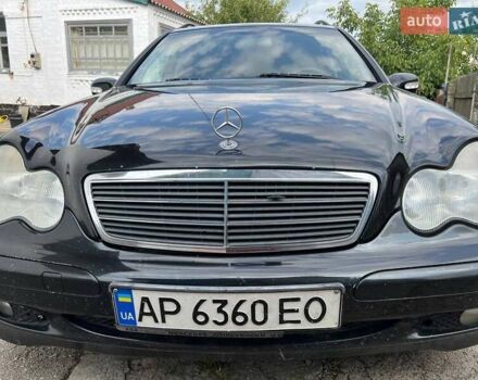 Чорний Мерседес Ц-Клас, об'ємом двигуна 2.2 л та пробігом 399 тис. км за 3000 $, фото 6 на Automoto.ua