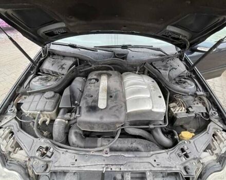 Чорний Мерседес Ц-Клас, об'ємом двигуна 2.2 л та пробігом 200 тис. км за 4200 $, фото 18 на Automoto.ua