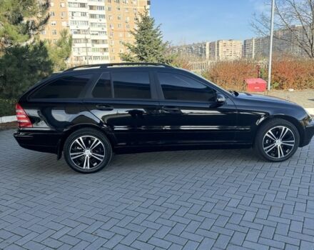 Чорний Мерседес Ц-Клас, об'ємом двигуна 2.1 л та пробігом 253 тис. км за 6500 $, фото 3 на Automoto.ua