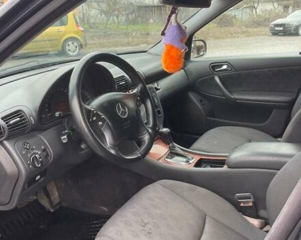 Чорний Мерседес Ц-Клас, об'ємом двигуна 2.2 л та пробігом 200 тис. км за 4200 $, фото 11 на Automoto.ua