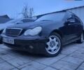 Черный Мерседес Ц-Класс, объемом двигателя 1.8 л и пробегом 355 тыс. км за 4000 $, фото 8 на Automoto.ua