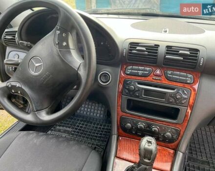 Чорний Мерседес Ц-Клас, об'ємом двигуна 2.2 л та пробігом 399 тис. км за 3000 $, фото 29 на Automoto.ua