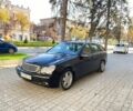 Черный Мерседес Ц-Класс, объемом двигателя 2.2 л и пробегом 250 тыс. км за 2950 $, фото 4 на Automoto.ua