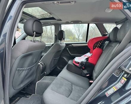 Черный Мерседес Ц-Класс, объемом двигателя 1.8 л и пробегом 385 тыс. км за 3950 $, фото 14 на Automoto.ua