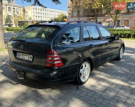 Мерседес Ц-Класс 2003 в Запорожье на Automoto.ua Черный Мерседес Ц-Класс, объемом двигателя 2.15 л и пробегом 250 тыс. км за 2850 $, фото 7 на Automoto.ua