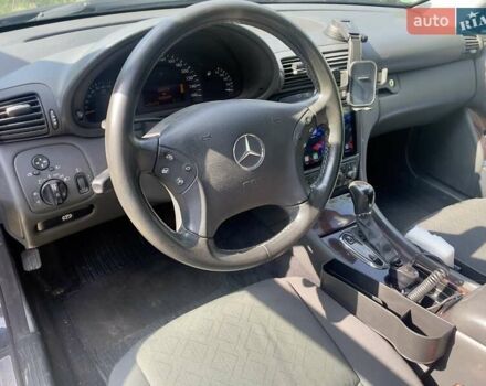 Чорний Мерседес Ц-Клас, об'ємом двигуна 1.8 л та пробігом 202 тис. км за 2828 $, фото 7 на Automoto.ua