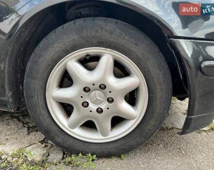 Чорний Мерседес Ц-Клас, об'ємом двигуна 2.2 л та пробігом 399 тис. км за 3000 $, фото 39 на Automoto.ua