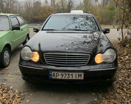 Черный Мерседес Ц-Класс, объемом двигателя 2.69 л и пробегом 275 тыс. км за 4800 $, фото 11 на Automoto.ua