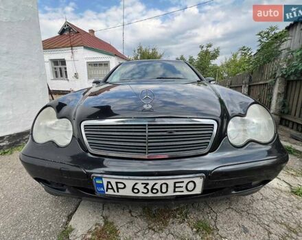 Чорний Мерседес Ц-Клас, об'ємом двигуна 2.2 л та пробігом 399 тис. км за 3000 $, фото 5 на Automoto.ua