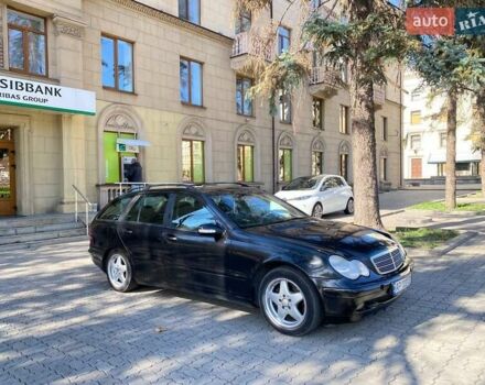 Черный Мерседес Ц-Класс, объемом двигателя 2.15 л и пробегом 250 тыс. км за 2950 $, фото 5 на Automoto.ua