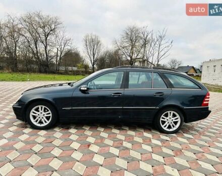 Черный Мерседес Ц-Класс, объемом двигателя 1.8 л и пробегом 385 тыс. км за 3950 $, фото 8 на Automoto.ua