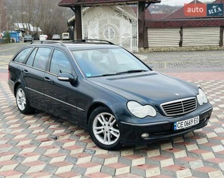 Черный Мерседес Ц-Класс, объемом двигателя 1.8 л и пробегом 385 тыс. км за 3950 $, фото 2 на Automoto.ua